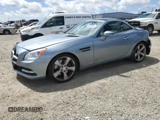 2012 Mercedes-Benz SLK 350 z VIN WDDPK5HA9CF017809, wystawiony jako Copart lot #56926895 z przebiegiem 106 692 mil mil oraz Czysty tytuł • Clean title. Historia ofert i sprzedaży dostępna na DreamBid. Obrazek 1.