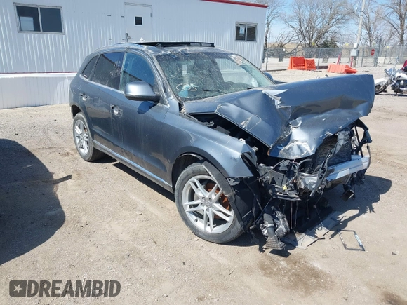 2014 Audi Q5 Premium Plus with VIN WA1LFAFPXEA013601, listed as a IAAI auction lot 41920890 with 1 mi miles. Bid and sale history available at carsss.com. Image 1.