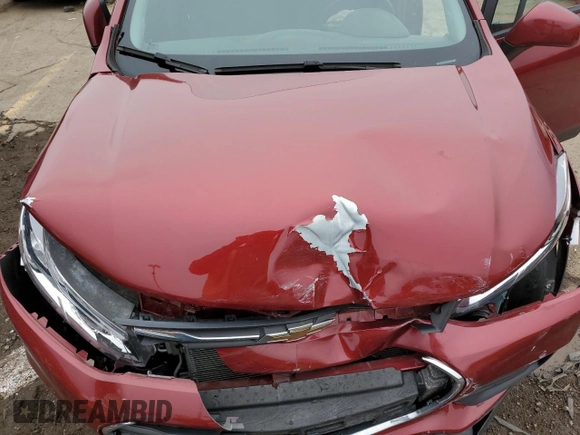 2021 Chevrolet Trax LS z VIN KL7CJKSB5MB327988, wystawiony jako Copart lot #56778645 z przebiegiem 26 312 mil mil oraz Nie do naprawy • Non repairable. Historia ofert i sprzedaży dostępna na DreamBid. Obrazek 11.