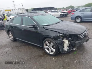 2013 Volkswagen Passat SE with VIN 1VWBP7A35DC084825, listed as a IAAI auction lot 42376367 with 162,495 mi miles and . Bid and sale history available at DreamBid. Image 1.