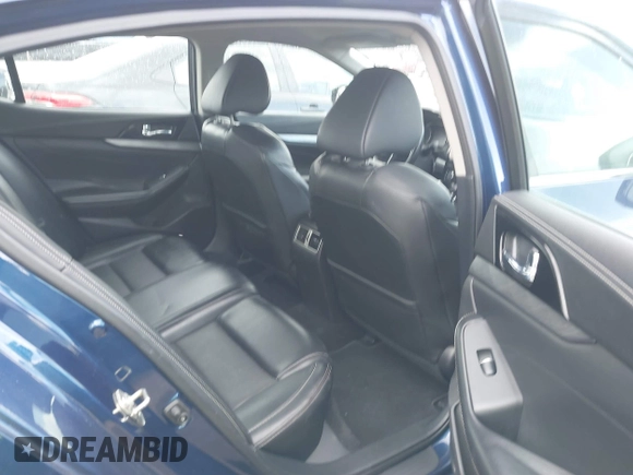 2017 Nissan Maxima SV with VIN 1N4AA6AP7HC373021, listed as a IAAI auction lot 41693920 with 154,730 mi miles and . Bid and sale history available at DreamBid. Image 8.