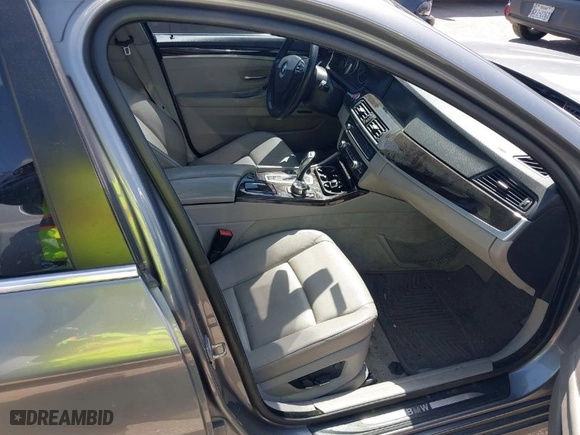 2012 BMW 5 Series 528i with VIN WBAXG5C50CDX06006, listed as a IAAI auction lot 41862588 with 159,221 mi miles. Bid and sale history available at carsss.com. Image 5.