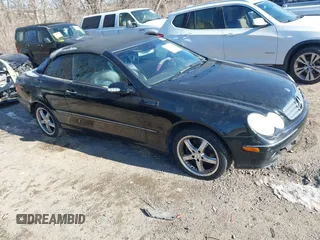 2004 Mercedes-Benz CLK 320 z VIN WDBTK65G34T016762, wystawiony jako IAAI lot #41430662 z przebiegiem Nie podano mil oraz . Historia ofert i sprzedaży dostępna na DreamBid. Obrazek 1.