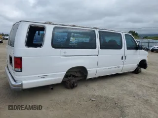 2001 Ford Econoline Passenger XL with VIN 1FBSS31L41HB19352, listed as a Copart auction lot 53101325 with 101,807 mi miles and Salvage title. Bid and sale history available at DreamBid. Image 3.