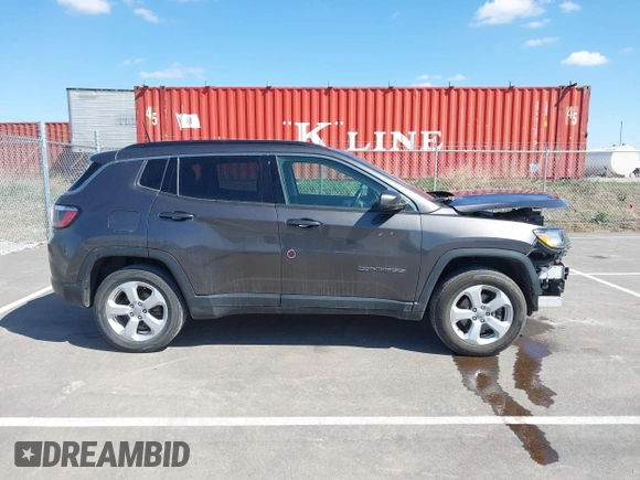 2018 Jeep Compass Altitude with VIN 3C4NJDBB3JT316425, listed as a IAAI auction lot 41923797 with 96,969 mi miles and . Bid and sale history available at carsss.com. Image 14.