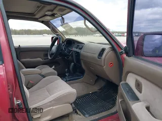 1996 Toyota 4Runner SR5 z VIN JT3HN86R1T0034790, wystawiony jako IAAI lot #42039346 z przebiegiem 257 736 mil mil oraz . Historia ofert i sprzedaży dostępna na DreamBid. Obrazek 5.