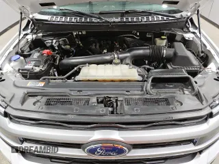 2022 Ford Expedition XLT with VIN 1FMJU1JT9NEA58475, listed as a Copart auction lot 49507685 with 51,292 mi miles and Clean Title. Bid and sale history available at carsss.com. Image 12.