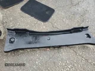 2014 Toyota Corolla L с VIN 2T1BURHE0EC013717, выставлен на аукционе Copart как лот 56391085 с пробегом 164 618 миль миль и Списание • Salvage title. История ставок и продаж доступна на DreamBid. Изображение 12.