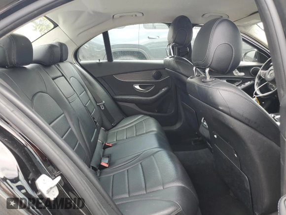 2016 Mercedes-Benz C 300 z VIN 55SWF4JB4GU144256, wystawiony jako Copart lot #59733745 z przebiegiem 117 207 mil mil oraz Szkoda całkowita • Salvage title. Historia ofert i sprzedaży dostępna na DreamBid. Obrazek 10.