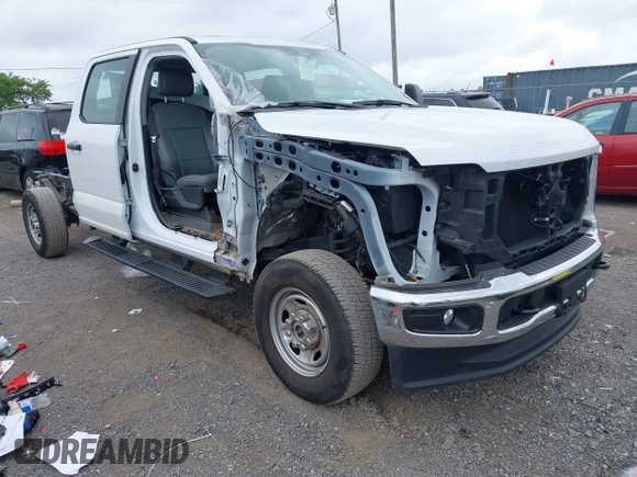 2023 Ford F-250 XL с VIN 1FT7W2BA6PEC73116, выставлен на аукционе IAAI как лот 42595189 с пробегом 15 778 миль миль и . История ставок и продаж доступна на DreamBid. Изображение 1.
