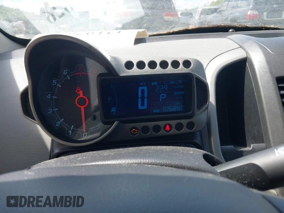 2015 Chevrolet Sonic LT with VIN 1G1JC5SH2F4140332, listed as a IAAI auction lot 42197626 with 105,850 mi miles and . Bid and sale history available at DreamBid. Image 7.
