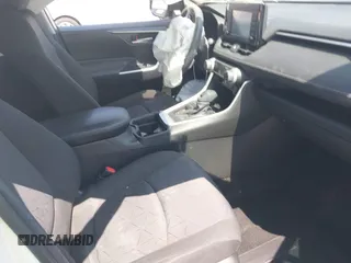 2021 Toyota RAV4 XLE with VIN JTMW1RFV2MD063839, listed as a IAAI auction lot 42406891 with 69,490 mi miles and . Bid and sale history available at DreamBid. Image 5.