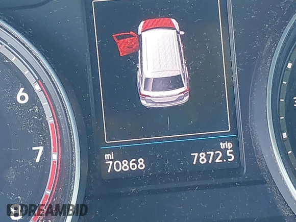 2019 Volkswagen Atlas SE z VIN 1V2WR2CA3KC503490, wystawiony jako IAAI lot #42168340 z przebiegiem 70 868 mil mil oraz . Historia ofert i sprzedaży dostępna na DreamBid. Obrazek 16.