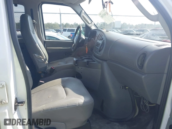 2008 Ford Econoline Passenger XL with VIN 1FMNE11W68DA14839, listed as a IAAI auction lot 41469738 with 256,944 mi miles and . Bid and sale history available at DreamBid. Image 5.