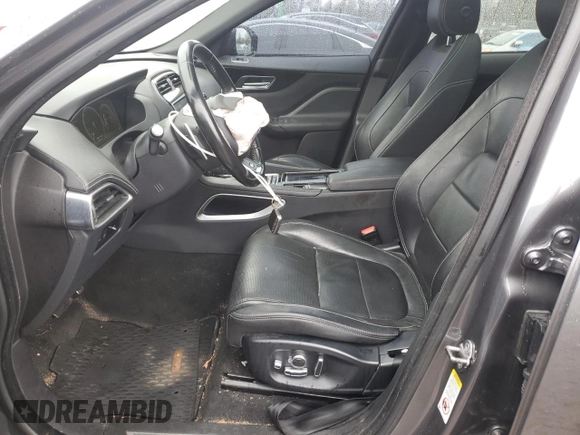 2018 Jaguar F-Pace S z VIN SADCM2FV9JA203808, wystawiony jako Copart lot #52248255 z przebiegiem 86 382 mil mil oraz Szkoda całkowita • Salvage title. Historia ofert i sprzedaży dostępna na DreamBid. Obrazek 7.