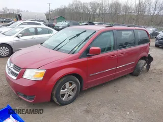 2009 Dodge Grand Caravan SXT z VIN 2D8HN54X69R593635, wystawiony jako IAAI lot #39235325 z przebiegiem 207 996 mil mil oraz . Historia ofert i sprzedaży dostępna na DreamBid. Obrazek 17.