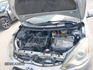 2016 Toyota Prius One z VIN JTDKDTB35G1118796, wystawiony jako IAAI lot #42028552 z przebiegiem 256 588 mil mil oraz . Historia ofert i sprzedaży dostępna na DreamBid. Obrazek 10.