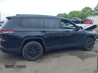 2022 Jeep Grand Cherokee Limited z VIN 1C4RJKBG1N8562136, wystawiony jako IAAI lot #42368262 z przebiegiem 28 136 mil mil oraz . Historia ofert i sprzedaży dostępna na DreamBid. Obrazek 13.
