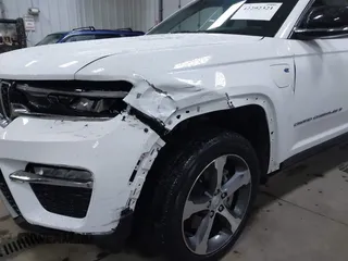 2022 Jeep Grand Cherokee with VIN 1C4RJYB60N8748552, listed as a IAAI auction lot 42292321 with 40,354 mi miles and . Bid and sale history available at DreamBid. Image 6.