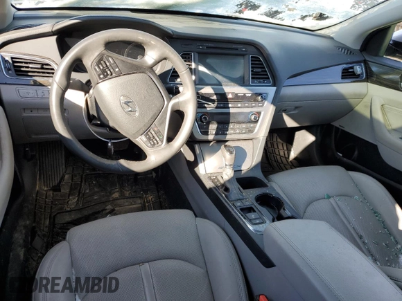 2017 Hyundai Sonata Hybrid Limited with VIN KMHE34L12HA050795, listed as a Copart auction lot 38795093 with 0 mi miles. Bid and sale history available at carsss.com. Image 8.