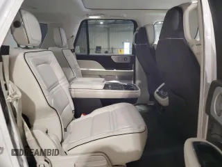 2019 Lincoln Navigator Black Label z VIN 5LMJJ3TT4KEL19103, wystawiony jako Copart lot #61081284 z przebiegiem 58 418 mil mil oraz Szkoda całkowita • Salvage title. Historia ofert i sprzedaży dostępna na DreamBid. Obrazek 11.