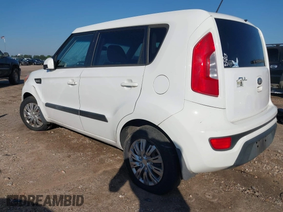 2013 Kia Soul with VIN KNDJT2A52D7760820, listed as a IAAI auction lot 41979704 with 188,265 mi miles. Bid and sale history available at carsss.com. Image 3.