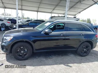 2022 Mercedes-Benz GLC with VIN W1N0G8DB2NV332272, listed as a IAAI auction lot 41950304 with 28,973 mi miles. Bid and sale history available at carsss.com. Image 14.
