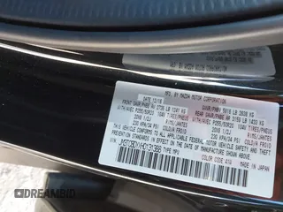 2017 Mazda CX-9 Grand Touring with VIN JM3TCBDYXH0131388, listed as a IAAI auction lot 41252943 with 61,027 mi miles. Bid and sale history available at carsss.com. Image 9.