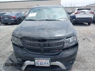 2017 Dodge Journey Crossroad Plus z VIN 3C4PDCGG9HT576434, wystawiony jako IAAI lot #42561944 z przebiegiem 118 666 mil mil oraz . Historia ofert i sprzedaży dostępna na DreamBid. Obrazek 12.