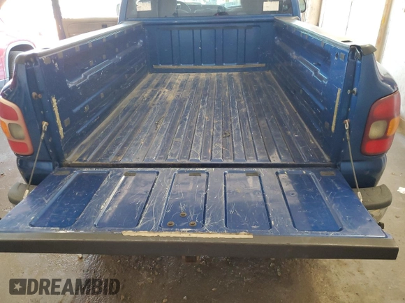 2003 Chevrolet Silverado 1500 LS with VIN 1GCEK14V93Z284241, listed as a Copart auction lot 42791325 with 199,776 mi miles and Salvage Title. Bid and sale history available at DreamBid. Image 10.