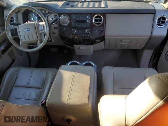 2010 Ford F-250 XL z VIN 1FTSX2B58AEA54899, wystawiony jako Copart lot #43699915 z przebiegiem 107 312 mil mil oraz Tytuł czysty. Historia ofert i sprzedaży dostępna na DreamBid. Obrazek 8.