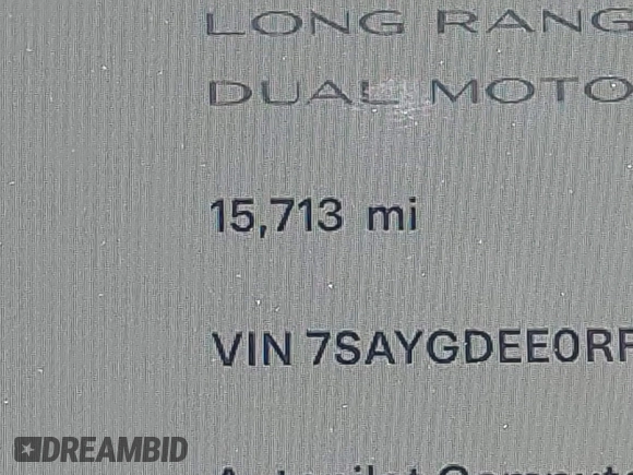 2024 Tesla Model Y Long Range z VIN 7SAYGDEE0RF128802, wystawiony jako IAAI lot #42128685 z przebiegiem 15 713 mil mil oraz . Historia ofert i sprzedaży dostępna na DreamBid. Obrazek 14.