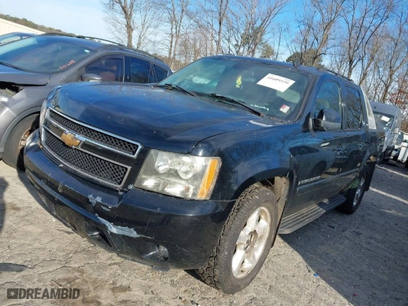 2007 Chevrolet Avalanche LT w/3LT with VIN 3GNFK12337G211143, listed as a IAAI auction lot 41609539 with 232,120 mi miles. Bid and sale history available at carsss.com. Image 2.