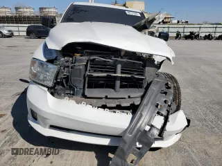 2016 Ram 1500 Express z VIN 3C6JR6AG7GG278061, wystawiony jako Copart lot #49131305 z przebiegiem Nie podano mil oraz Szkoda całkowita • Salvage title. Historia ofert i sprzedaży dostępna na DreamBid. Obrazek 5.