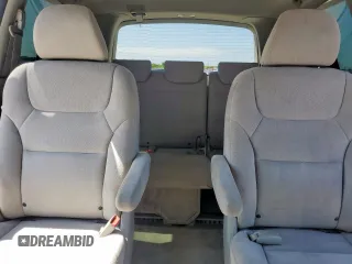 2007 Honda Odyssey EX with VIN 5FNRL38437B068697, listed as a Copart auction lot 60875505 with 211,688 mi miles and Salvage title. Bid and sale history available at DreamBid. Image 10.
