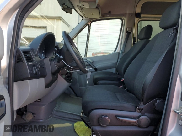 2018 Mercedes-Benz Sprinter with VIN WD4FE7CD5JP631179, listed as a Copart auction lot 42374965 with 49,000 mi miles and Salvage Title. Bid and sale history available at DreamBid. Image 7.
