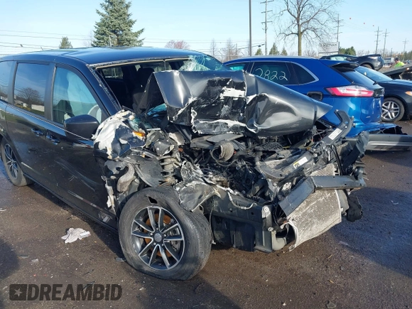 2019 Dodge Grand Caravan SE with VIN 2C4RDGBGXKR528085, listed as a IAAI auction lot 41946407 with 166,854 mi miles and . Bid and sale history available at DreamBid. Image 6.