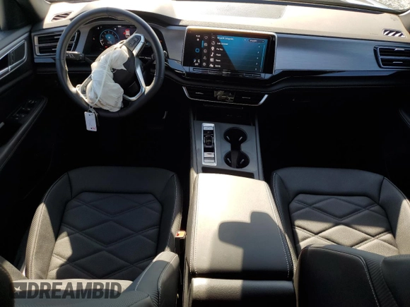 2024 Volkswagen Atlas SE with VIN 1V2DE2CA5RC262903, listed as a Copart auction lot 57241995 with 4,186 mi miles and Salvage title. Bid and sale history available at DreamBid. Image 8.
