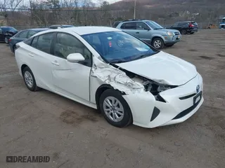 2016 Toyota Prius Two with VIN JTDKBRFU6G3003883, listed as a IAAI auction lot 41924029 with 127,098 mi miles. Bid and sale history available at carsss.com. Image 1.