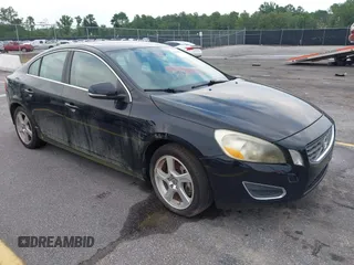 2012 Volvo S60 T5 with VIN YV1622FS1C2088990, listed as a IAAI auction lot 42675481 with 208,000 mi miles and . Bid and sale history available at DreamBid. Image 1.