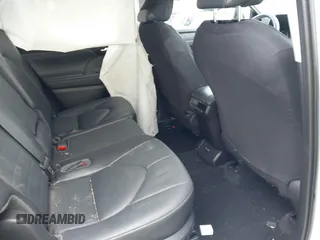 2021 Toyota Highlander XLE with VIN 5TDHZRBH9MS551417, listed as a IAAI auction lot 42751622 with 60,295 mi miles and . Bid and sale history available at DreamBid. Image 8.