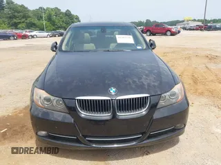 2008 BMW 3 Series 335i z VIN WBAVB77518NH78042, wystawiony jako IAAI lot #42267735 z przebiegiem Nie podano mil oraz . Historia ofert i sprzedaży dostępna na DreamBid. Obrazek 6.