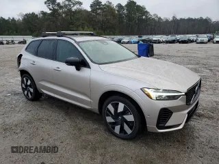 2024 Volvo XC60 Recharge Plug-In Hybrid Plus Dark Theme with VIN YV4H60DL6R1890143, listed as a Copart auction lot 85732464 with 8,884 mi miles and Salvage Title. Bid and sale history available at carsss.com. Image 4.