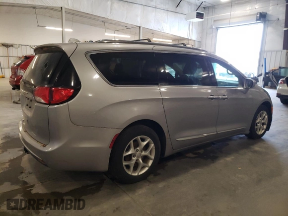 2017 Chrysler Pacifica Touring L Plus with VIN 2C4RC1EG0HR518864, listed as a Copart auction lot 55172925 with 204,057 mi miles and Clean Title. Bid and sale history available at DreamBid. Image 3.