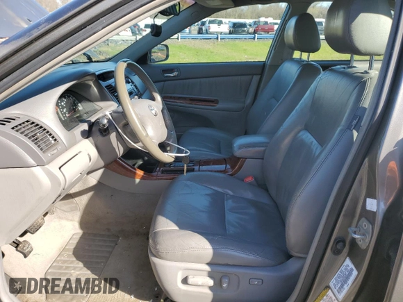 2004 Toyota Camry LE with VIN 4T1BF30K64U568600, listed as a Copart auction lot 51914425 with 154,802 mi miles and Salvage Title. Bid and sale history available at carsss.com. Image 7.