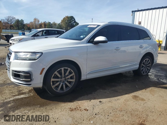 2019 Audi Q7 Premium Plus z VIN WA1LAAF74KD023923, wystawiony jako Copart lot #83977234 z przebiegiem 66 043 mil mil oraz Szkody całkowita. Historia ofert i sprzedaży dostępna na DreamBid. Obrazek 1.