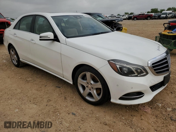 2014 Mercedes-Benz E 350 Sport with VIN WDDHF5KB5EA886658, listed as a Copart auction lot 54188245 with 86,575 mi miles and Salvage Title. Bid and sale history available at DreamBid. Image 4.