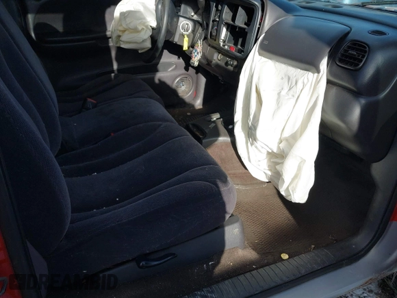 2000 Dodge Dakota SLT with VIN 1B7GG22X5YS655335, listed as a IAAI auction lot 41275339 with 132,121 mi miles and . Bid and sale history available at carsss.com. Image 5.