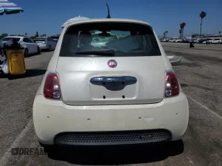 2017 FIAT 500e with VIN 3C3CFFGE6HT565405, listed as a Copart auction lot 61465715 with 39,088 mi miles and Salvage title. Bid and sale history available at DreamBid. Image 6.