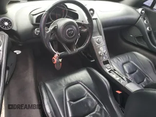 2015 McLaren 650S z VIN SBM11FAA0FW004199, wystawiony jako Copart lot #51758804 z przebiegiem 65 073 mil mil oraz Szkody całkowita. Historia ofert i sprzedaży dostępna na DreamBid. Obrazek 8.